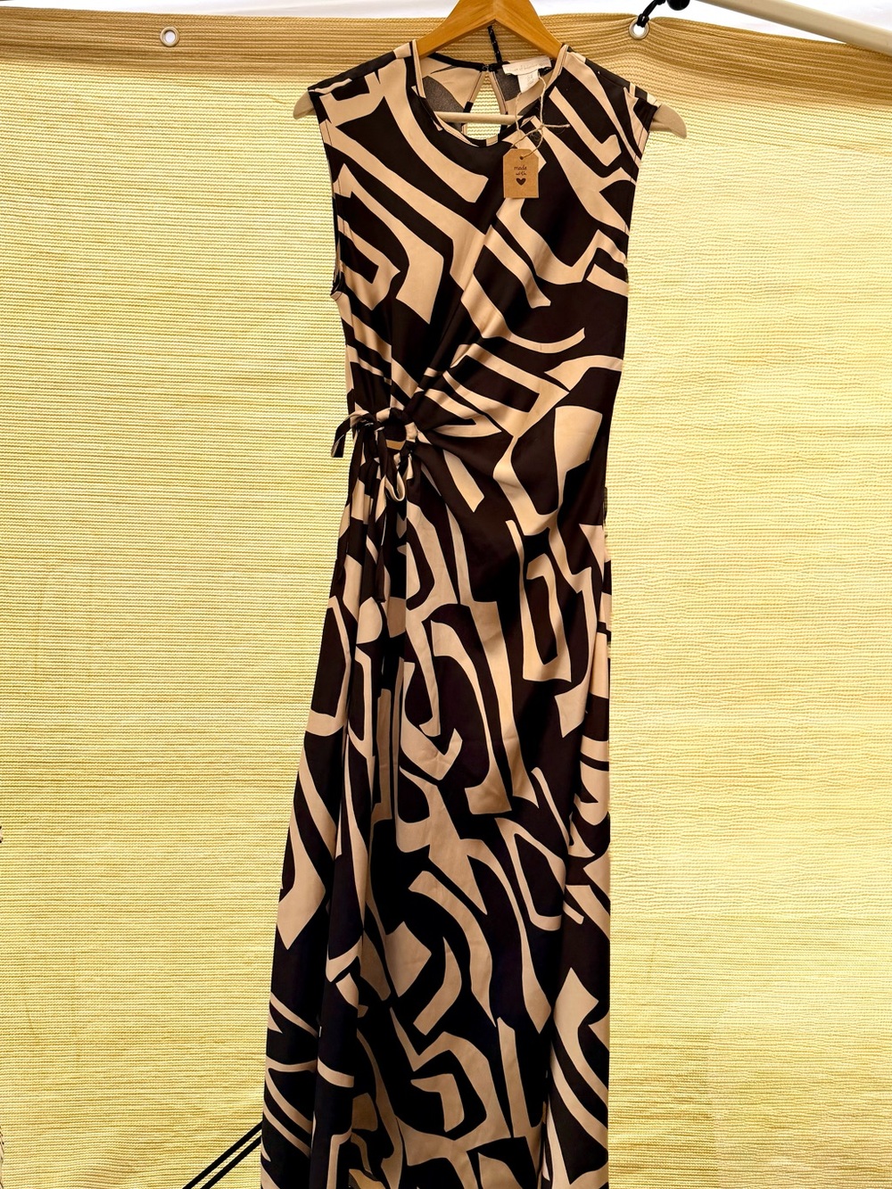 House of Harlow 1960 Sleeveless Black and Cream Twist-Waist Maxi Dress